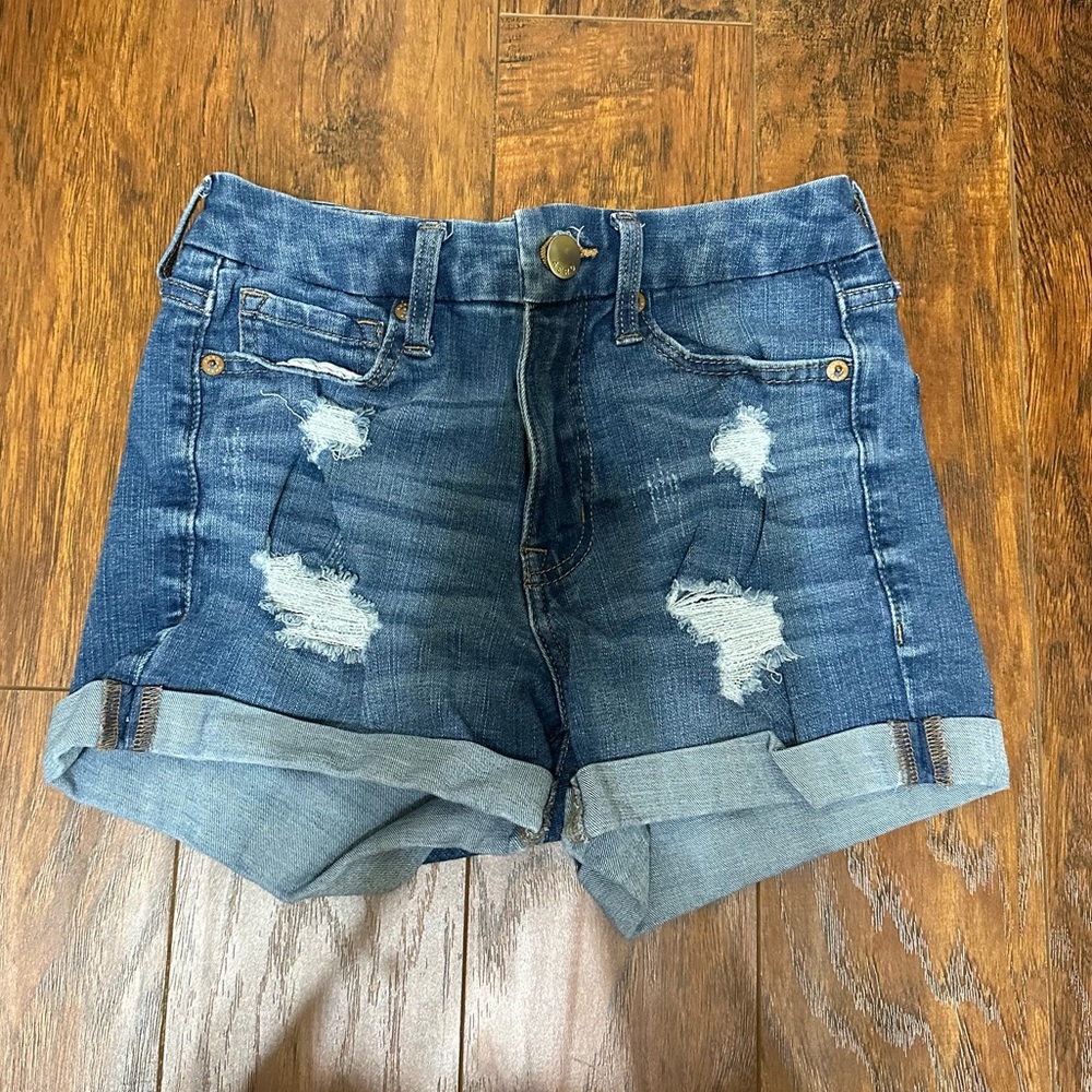 cute aeropostal shorts !